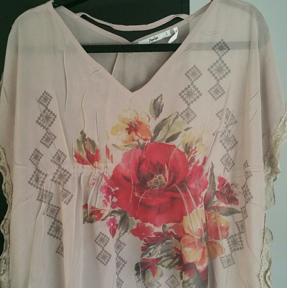 Papaya batwing short sleeved blouse